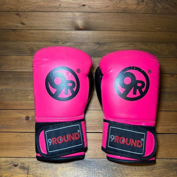 Pink 9 Round 30 Minute Kickboxing Fitness Boxing Gloves - Used Fast Shipping - Picture 2 of 5